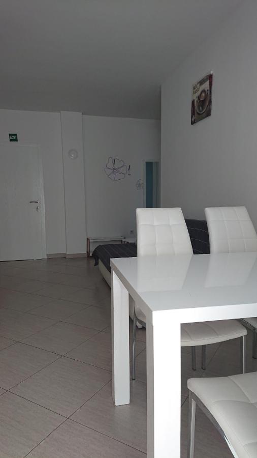 Apartments Matej & Irena Đảo Đảo Cres Ngoại thất bức ảnh