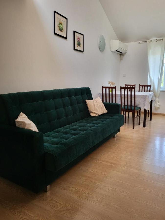 Apartments Matej & Irena Đảo Đảo Cres Ngoại thất bức ảnh