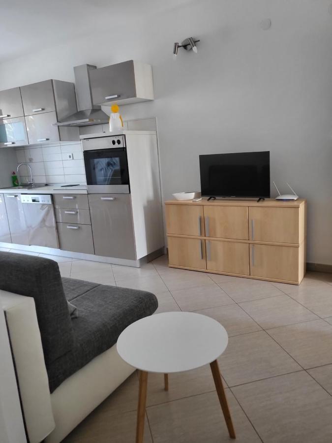 Apartments Matej & Irena Đảo Đảo Cres Ngoại thất bức ảnh