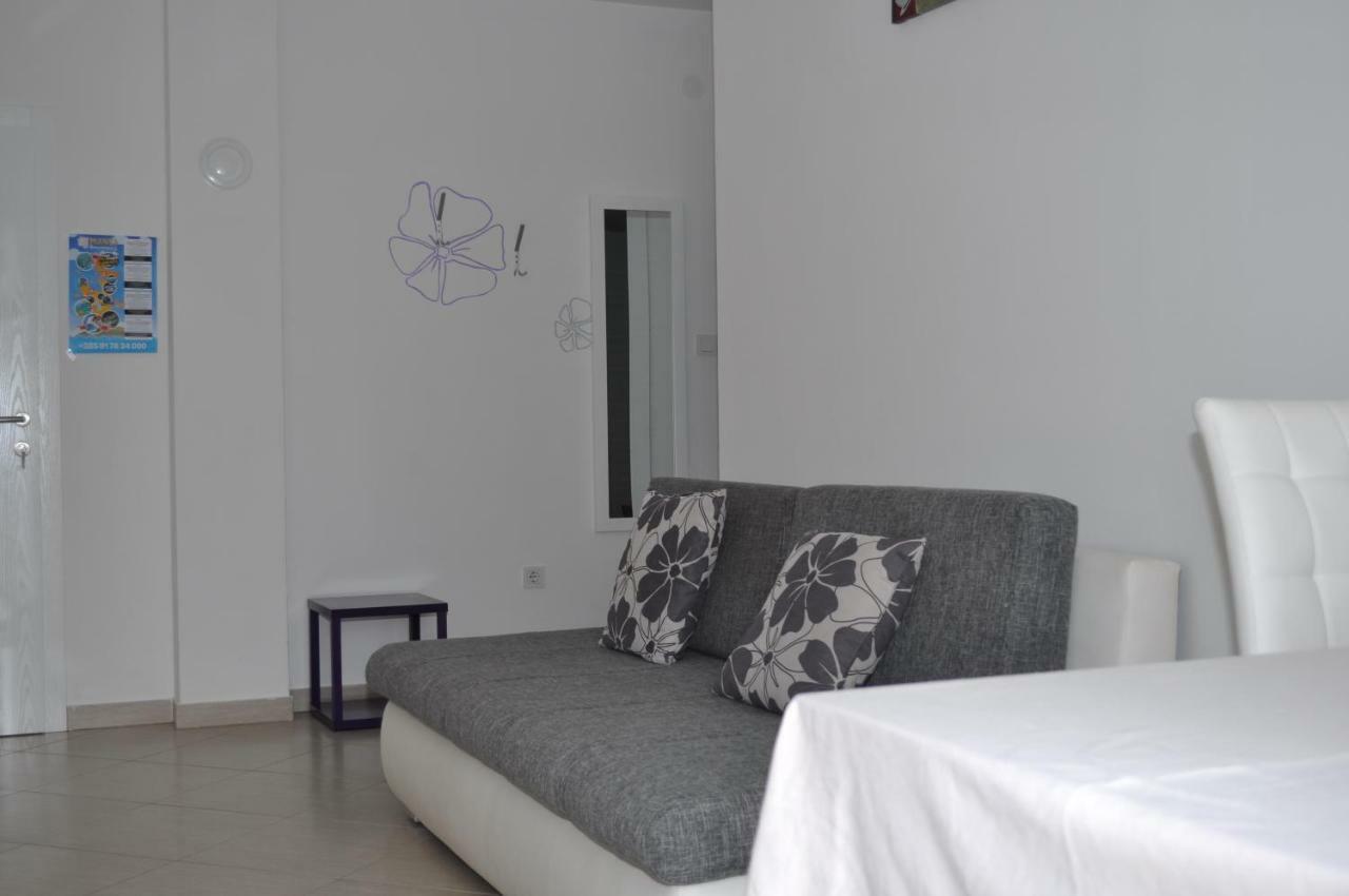 Apartments Matej & Irena Đảo Đảo Cres Ngoại thất bức ảnh